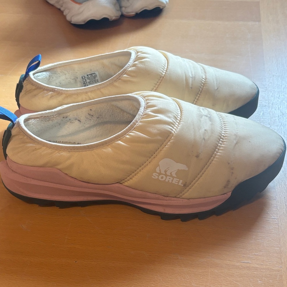 Sorel Cream and Pink Quilted Slip-Ons